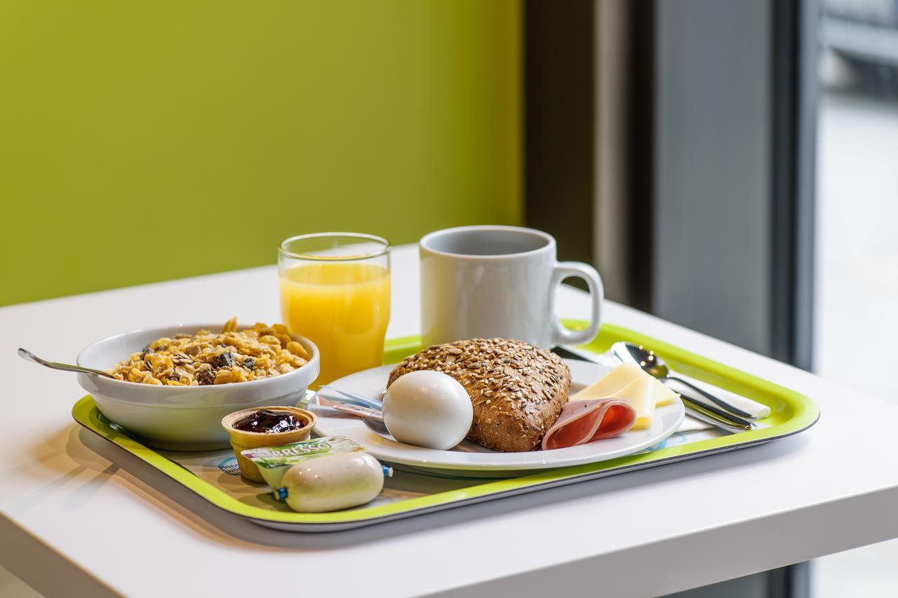 Ibis Budget Salzburg Airport - Self-Check-In Himmelreich Eksteriør billede